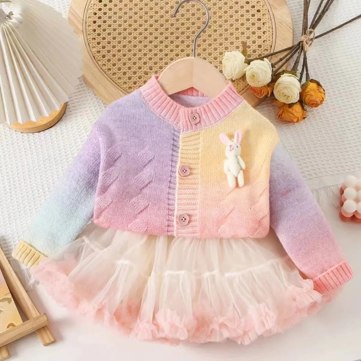 Conjunto Infantil Saia de Tutu com Casaco Tricô Coelhinho