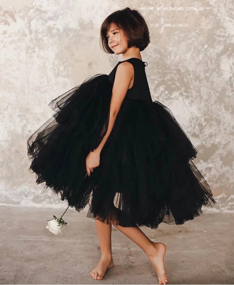 Vestido Infantil de Tule em Camadas