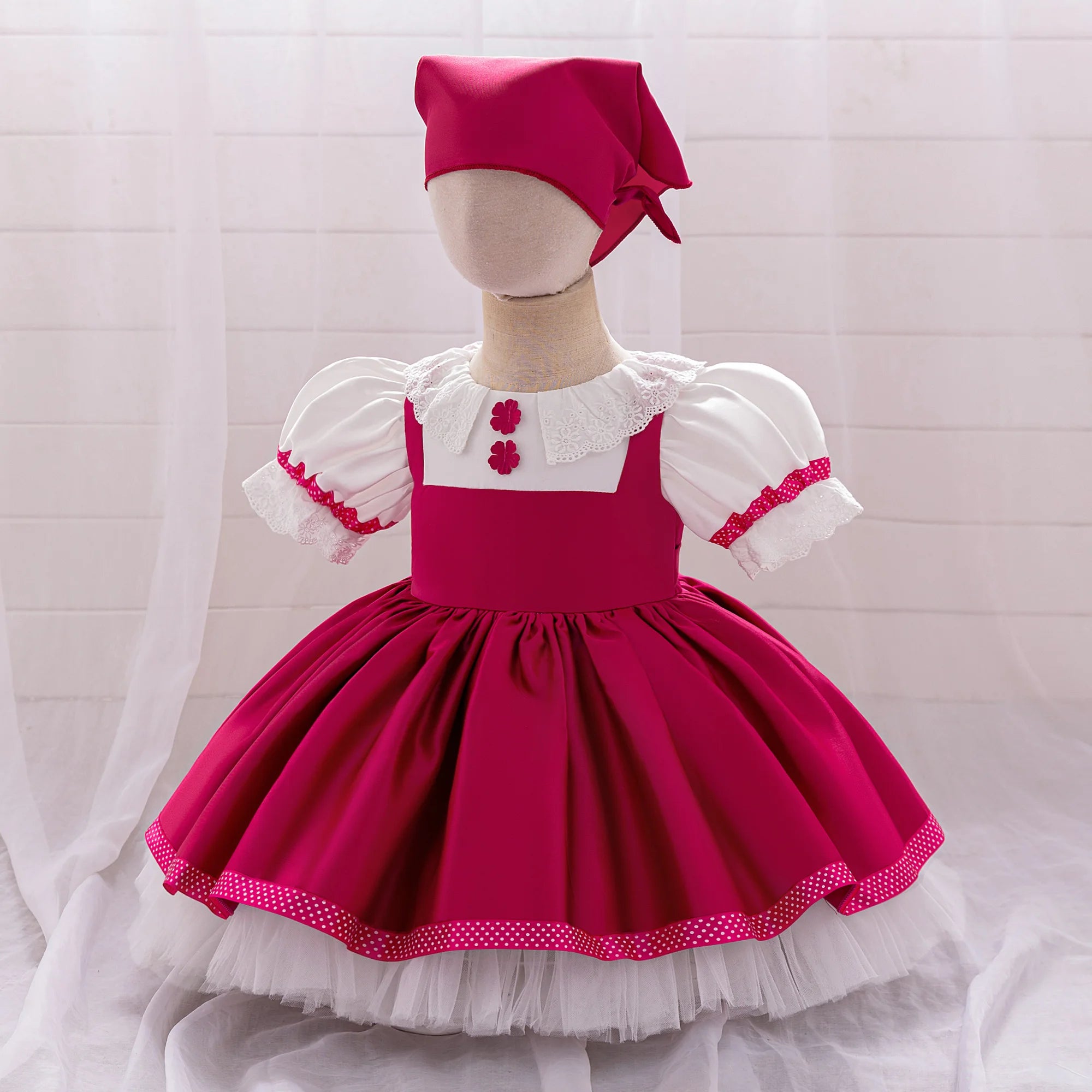 Fantasia Infantil Masha e o Urso