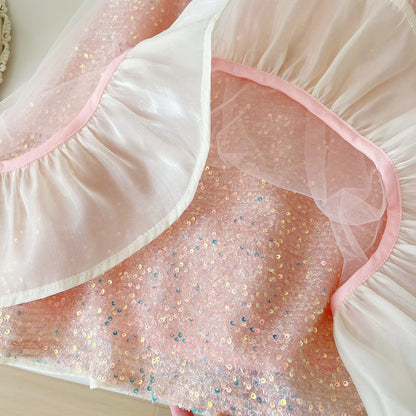 Vestido Rosa com Laço e Brilho