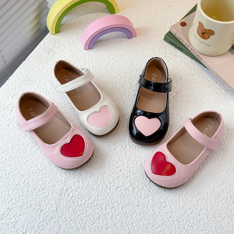 Sapatilha Infantil Coração Fashion