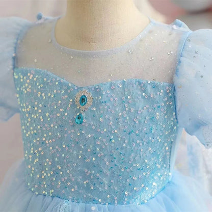 Vestido de Princesa Azul Cristal com Capa